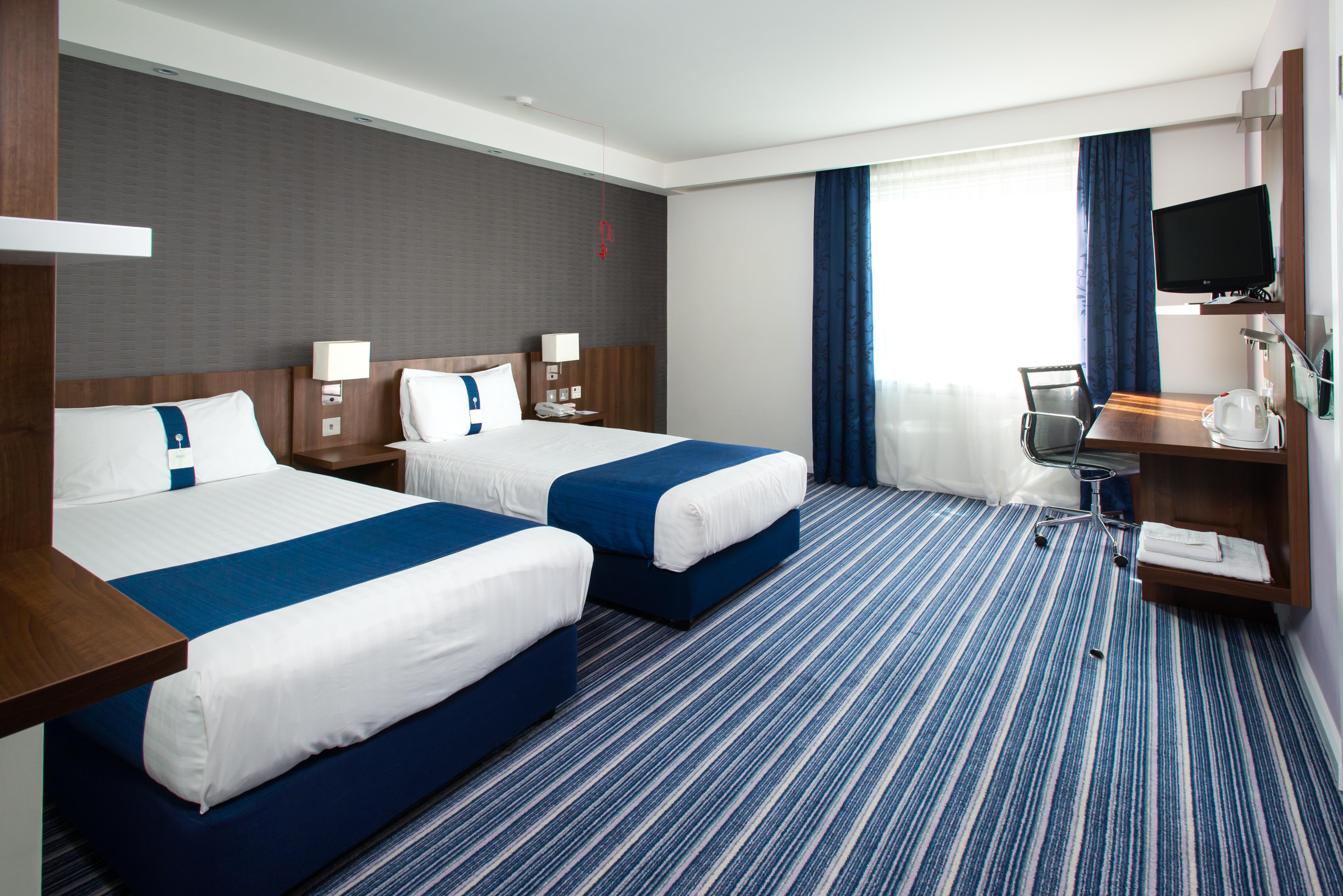 Holiday Inn Express Cambridge Duxford M11 Jct 10 By Ihg Luaran gambar