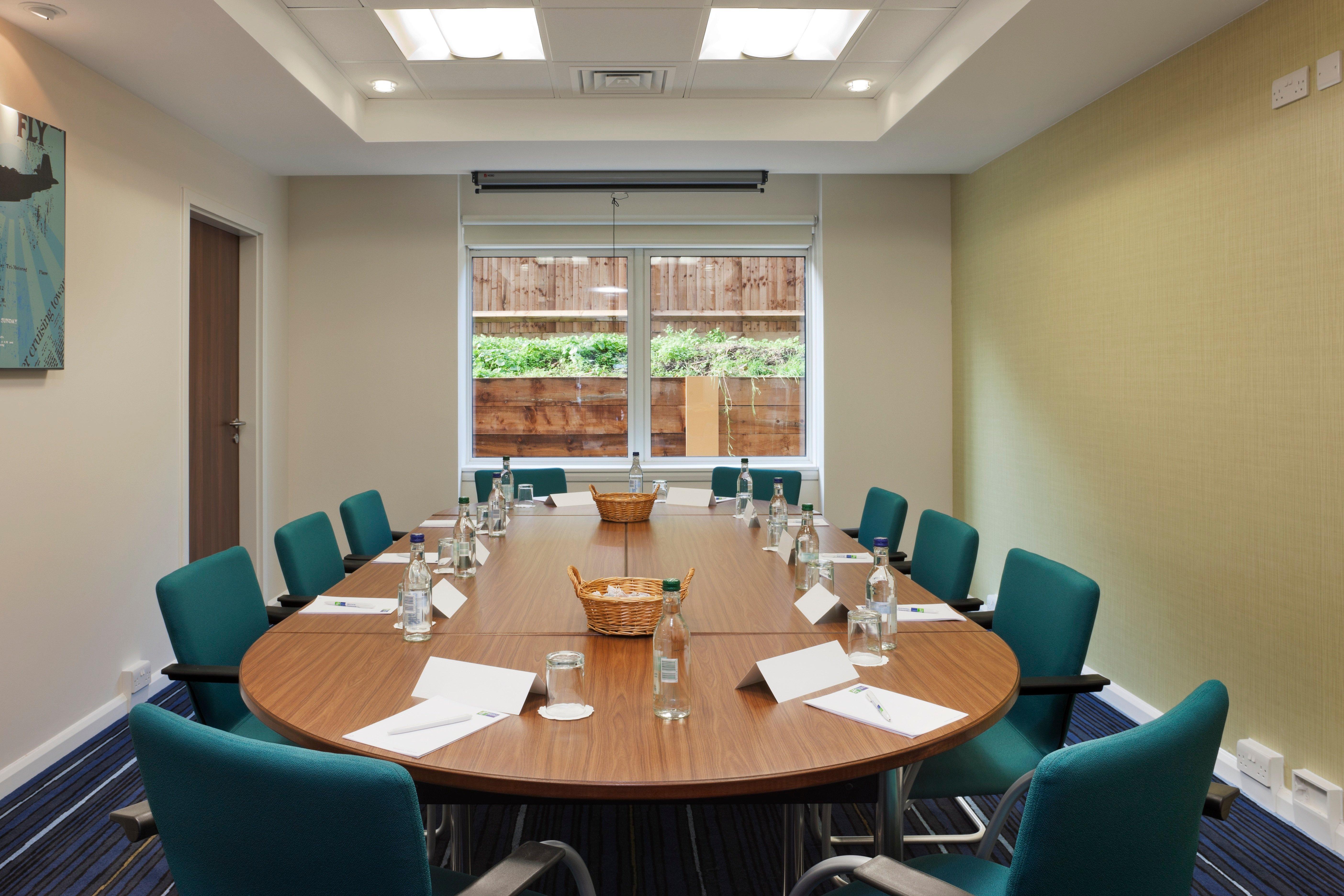 Holiday Inn Express Cambridge Duxford M11 Jct 10 By Ihg Luaran gambar